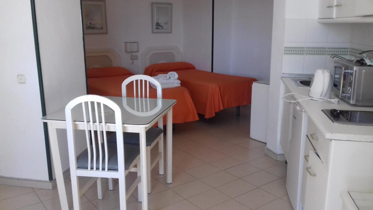 Apartamentos Mediterraneo Nerja Ngoại thất bức ảnh